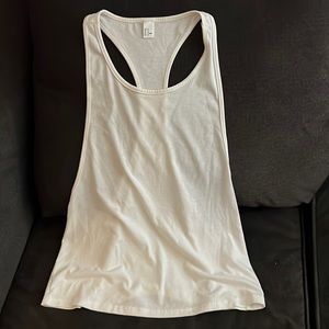 White loose fit tank, Medium 🤍